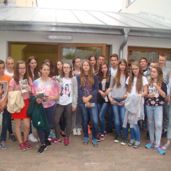 Real size Klasa Ib Gimnazjum z PomiechĂÂłwka (5)